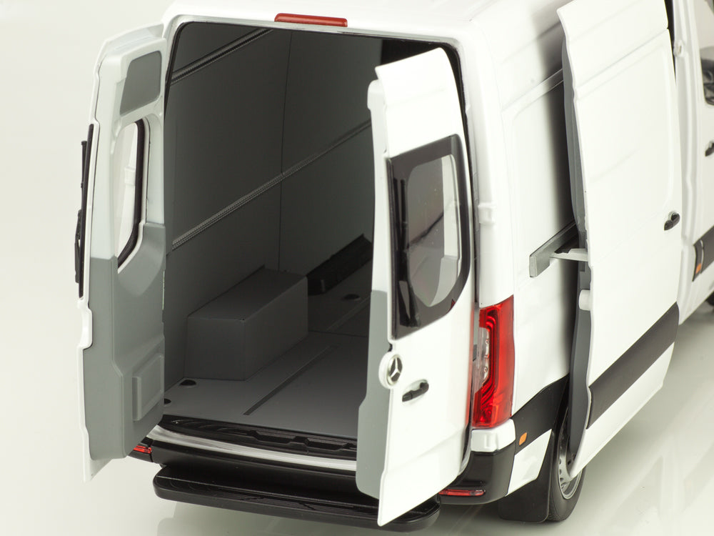 Mercedes-Benz Sprinter (W907) 2018 Arctic White 1:18-5