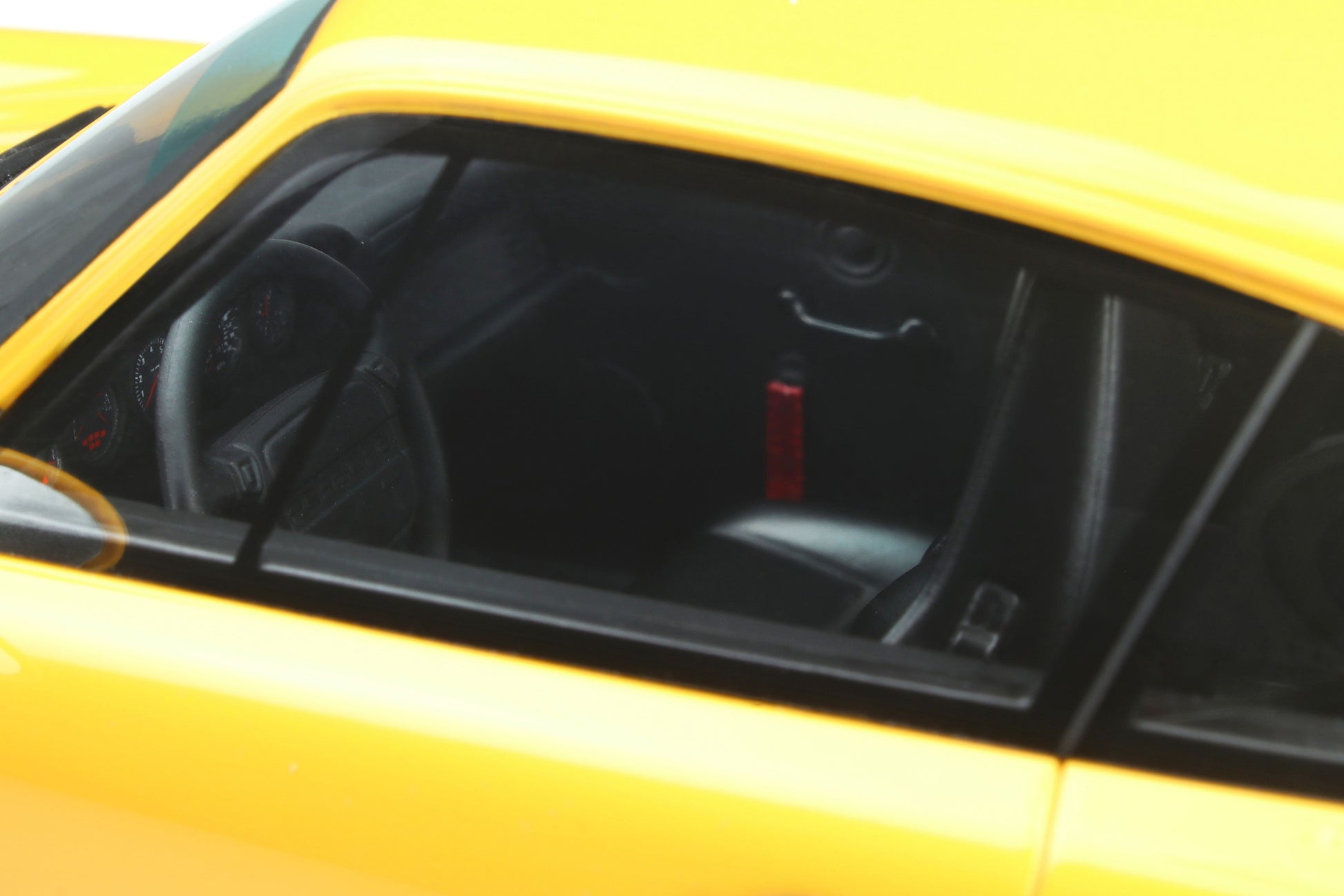 Porsche 911 (964) RS America 1993 Giallo 1:18 - 62872