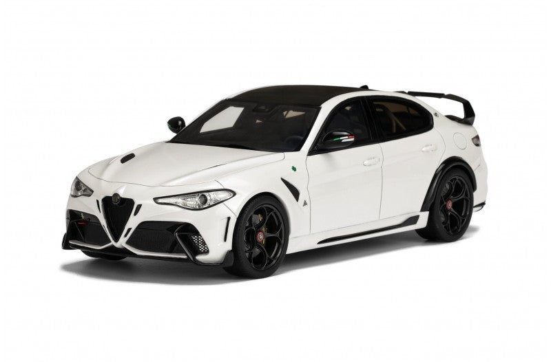 Alfa Romeo Giulia GTAM 2020 Trofeo White 1:18 - 63277