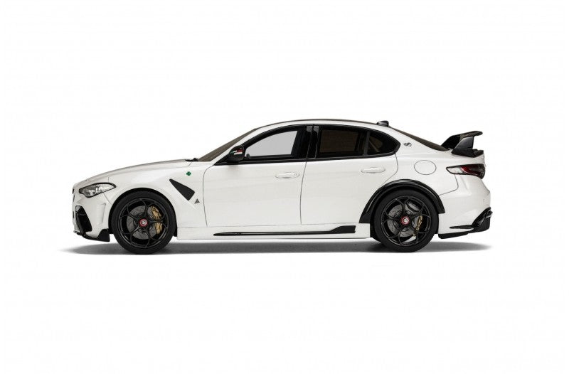 Alfa Romeo Giulia GTAM 2020 Trofeo White 1:18 - 63279