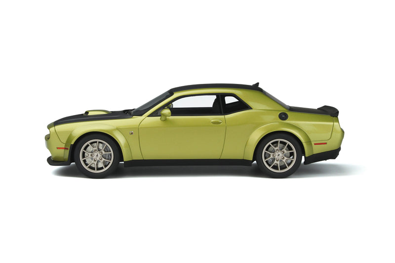Dodge Challenger R/T Scat Pack Widebody 2020 green metallic / black 1:18 - 63458