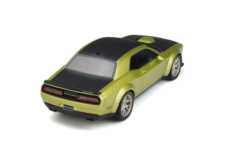 Dodge Challenger R/T Scat Pack Widebody 2020 green metallic / black 1:18 - 63462