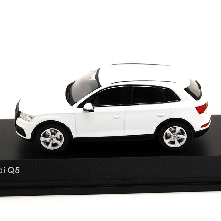 Audi Q5 2017 Ibis White 1:43 - 63498