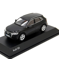 Audi Q5 2017 Myth Black 1:43 - 63517