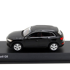 Audi Q5 2017 Myth Black 1:43 - 63518