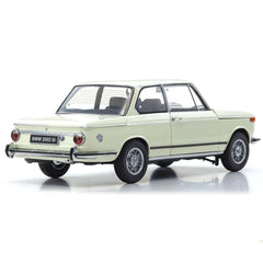BMW 2002 tii 1972 white 1:18 - 64047