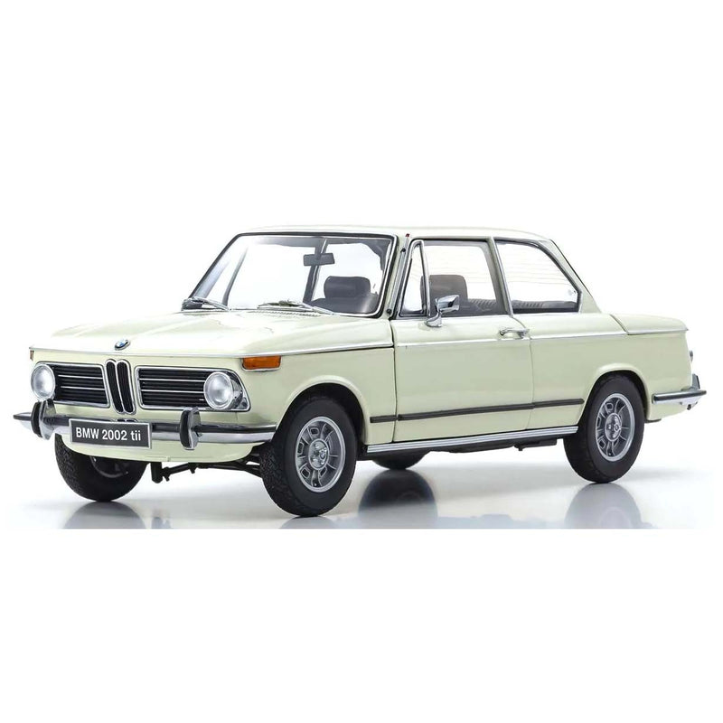 BMW 2002 tii 1972 white 1:18 - 64048
