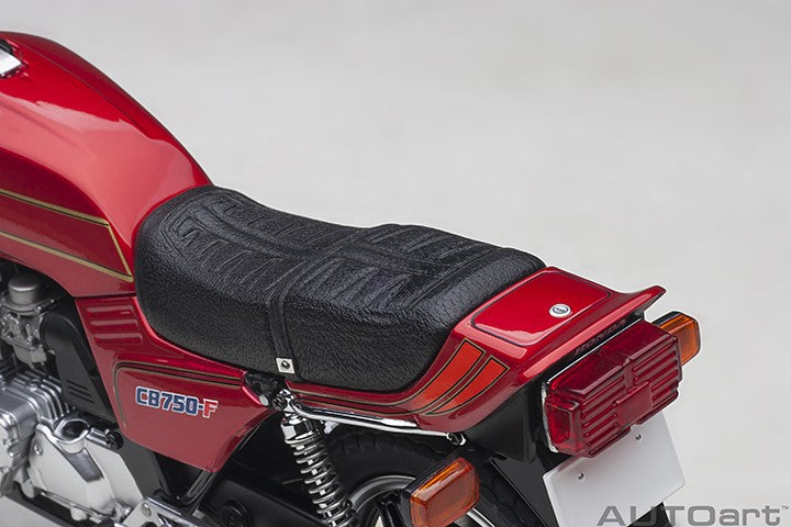 Honda CB750F BariBari 1982 Legend Koma Gun red / black 1:12 - 64767