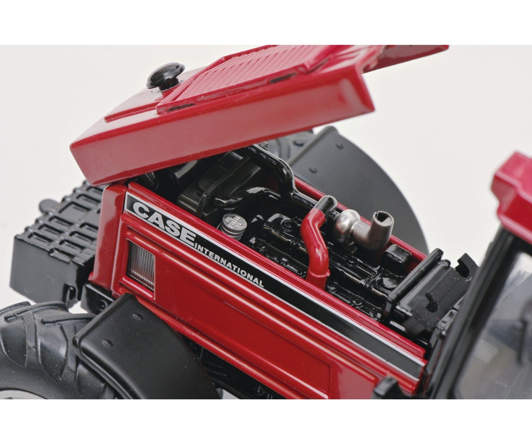 Case 1255 XL 1996 red 1:32 - 65669