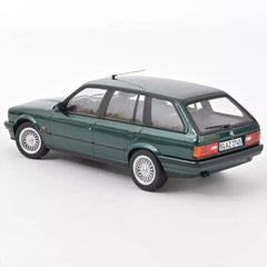BMW 325i Touring 1990 Green Metallic 1:18 - 65867