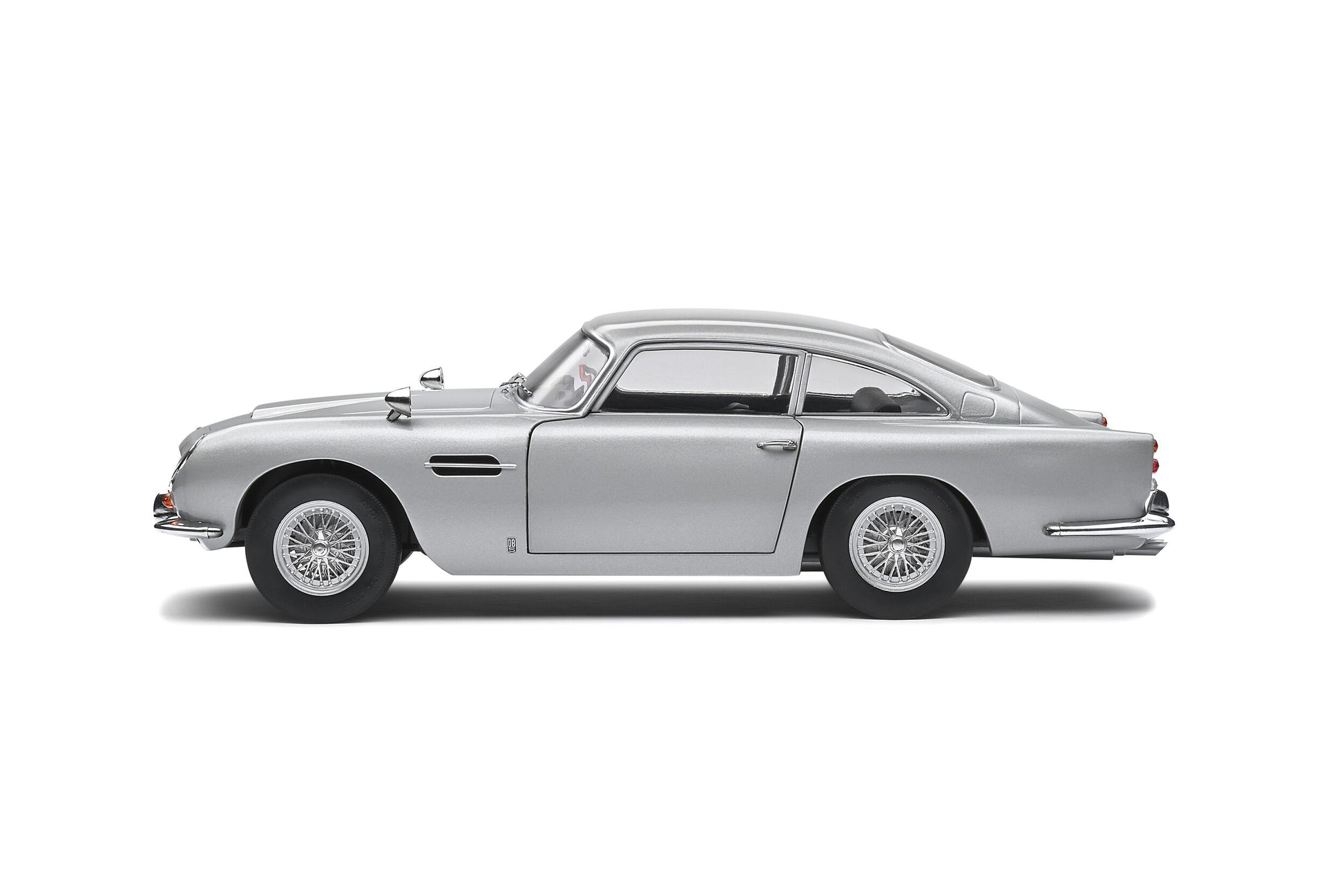 Aston Martin DB5 RHD 1964 Silver Grey Metallic 1:18 - 65973