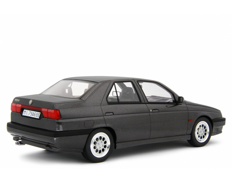 Alfa Romeo 155 2.0i turbo 16V Q4 1992 Grigio metallizzato 1:18 - 66092