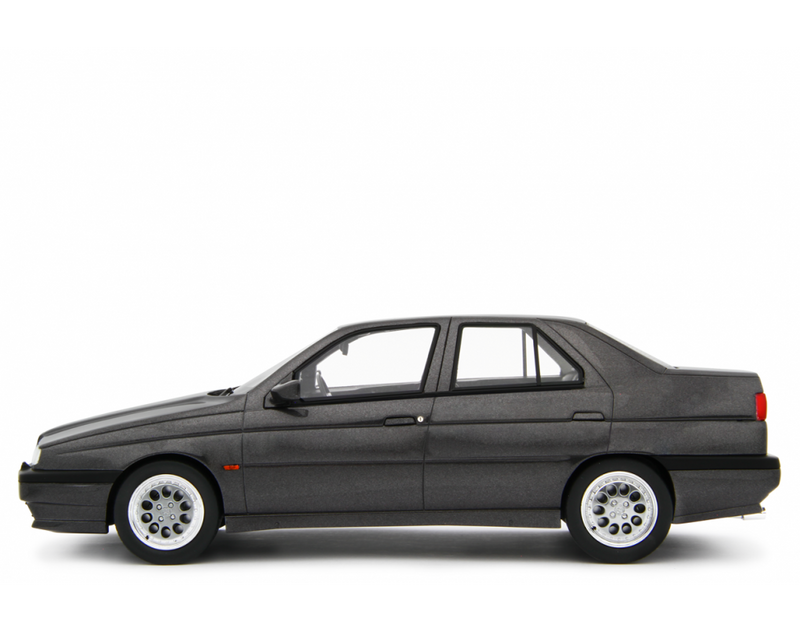 Alfa Romeo 155 2.0i turbo 16V Q4 1992 Grigio metallizzato 1:18 - 66097