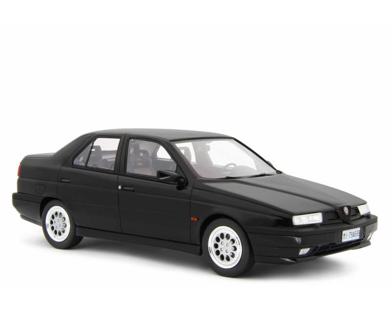 Alfa Romeo 155 2.0i turbo 16V Q4 1992 Nero 1:18 - 66111
