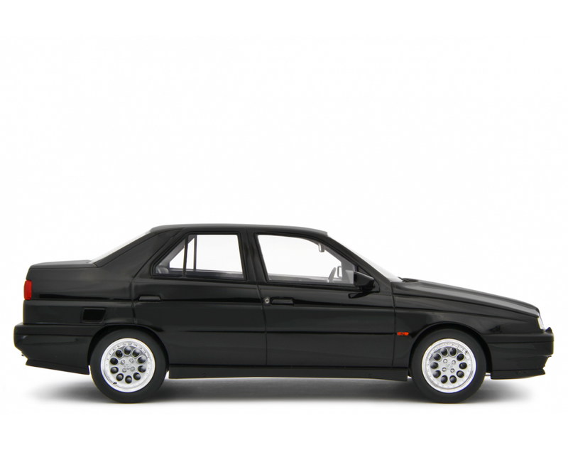 Alfa Romeo 155 2.0i turbo 16V Q4 1992 Nero 1:18 - 66117
