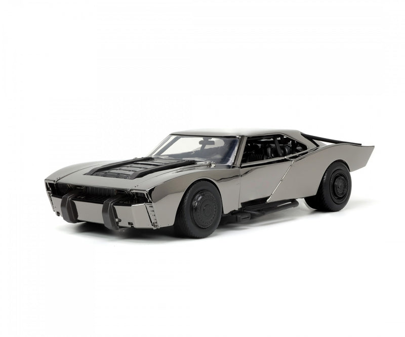 Batmobile 2022 Comic Con with Batman Figure Black Chrome 1:24 - 66945
