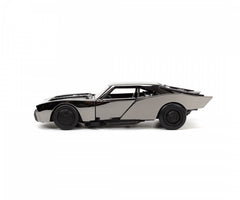 Batmobile 2022 Comic Con with Batman Figure Black Chrome 1:24 - 66946