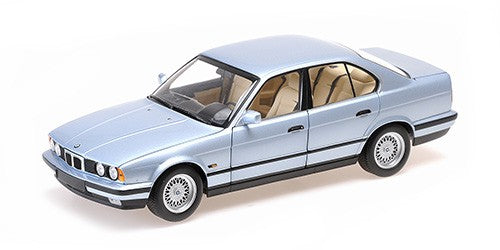 BMW 535i 1988 light blue metallic 1:18 - 67140