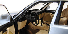 BMW 535i 1988 light blue metallic 1:18 - 67142