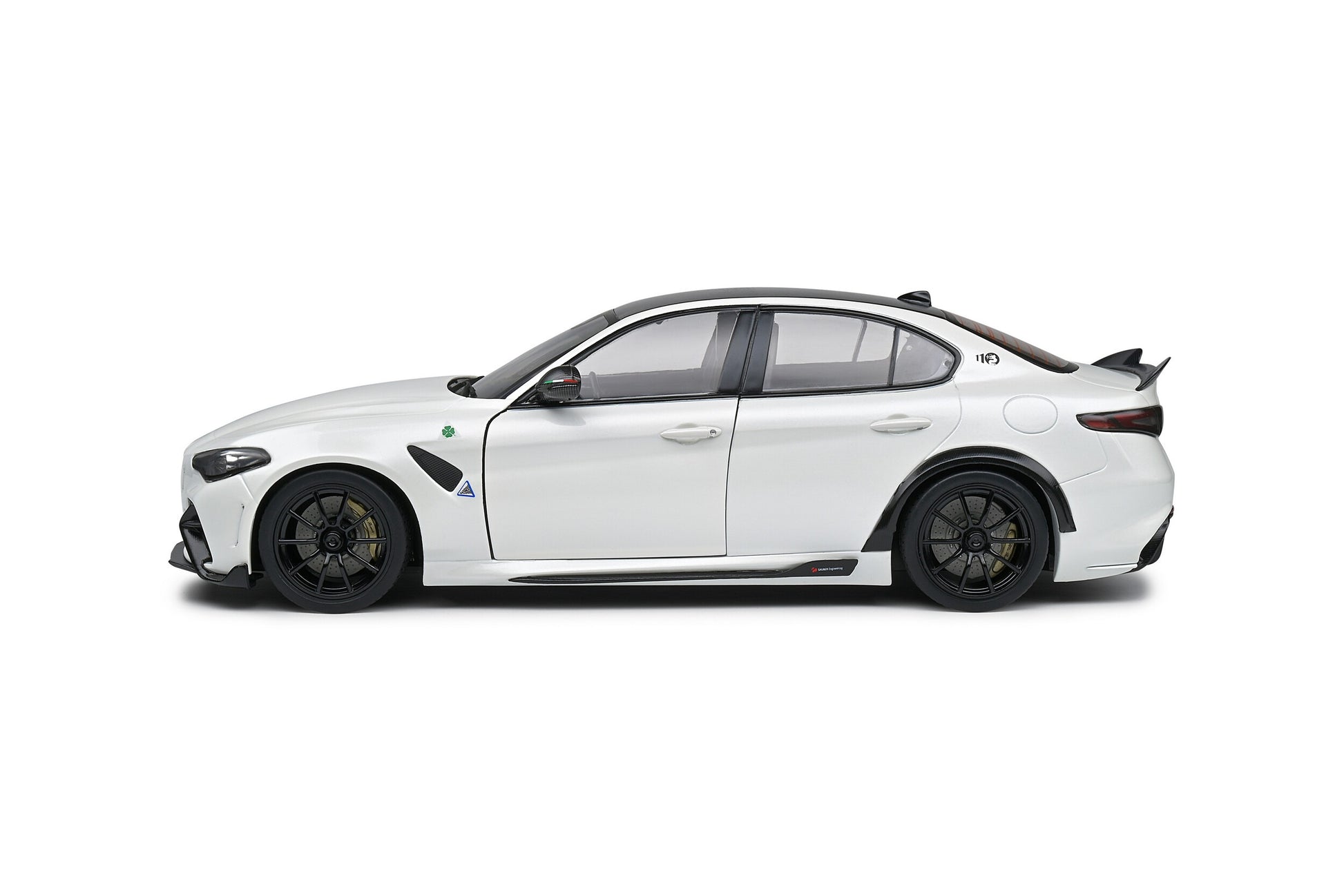 Alfa Romeo Giulia GTA 2022 trofeo white 1:18 - 67213