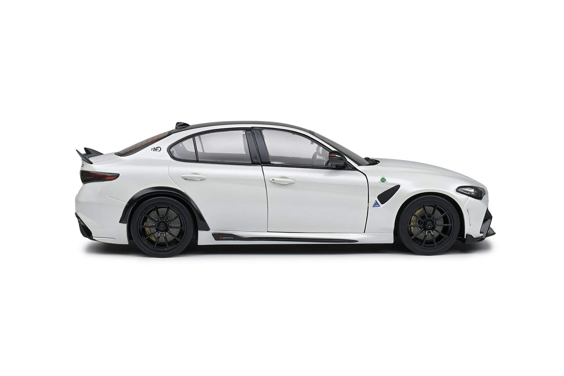 Alfa Romeo Giulia GTA 2022 trofeo white 1:18 - 67217