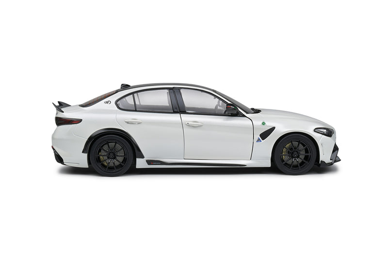 Alfa Romeo Giulia GTA 2022 trofeo white 1:18 - 67217