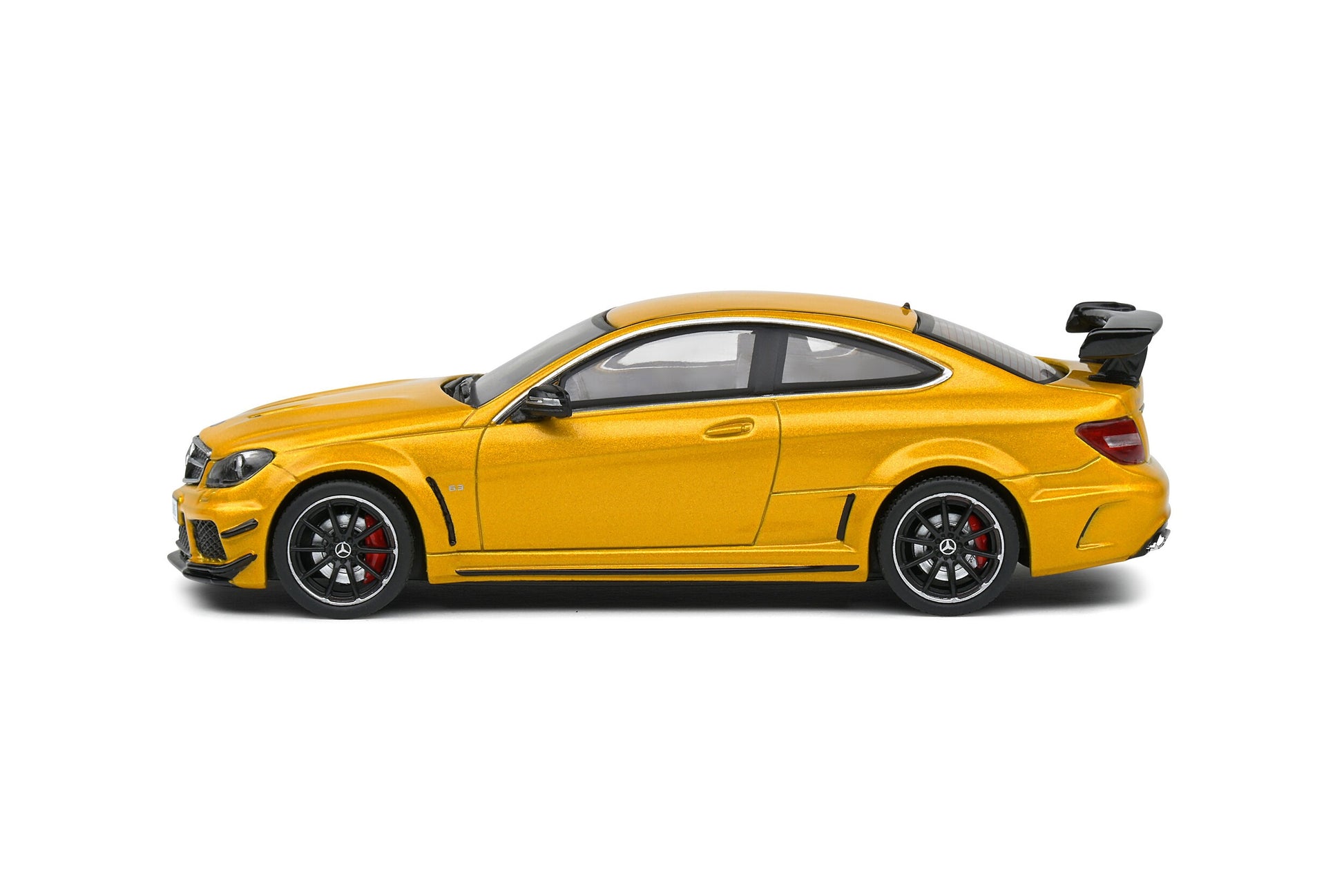 Mercedes-Benz AMG C63 Coupé Black Series solarbeam yellow 1:43 - 67605