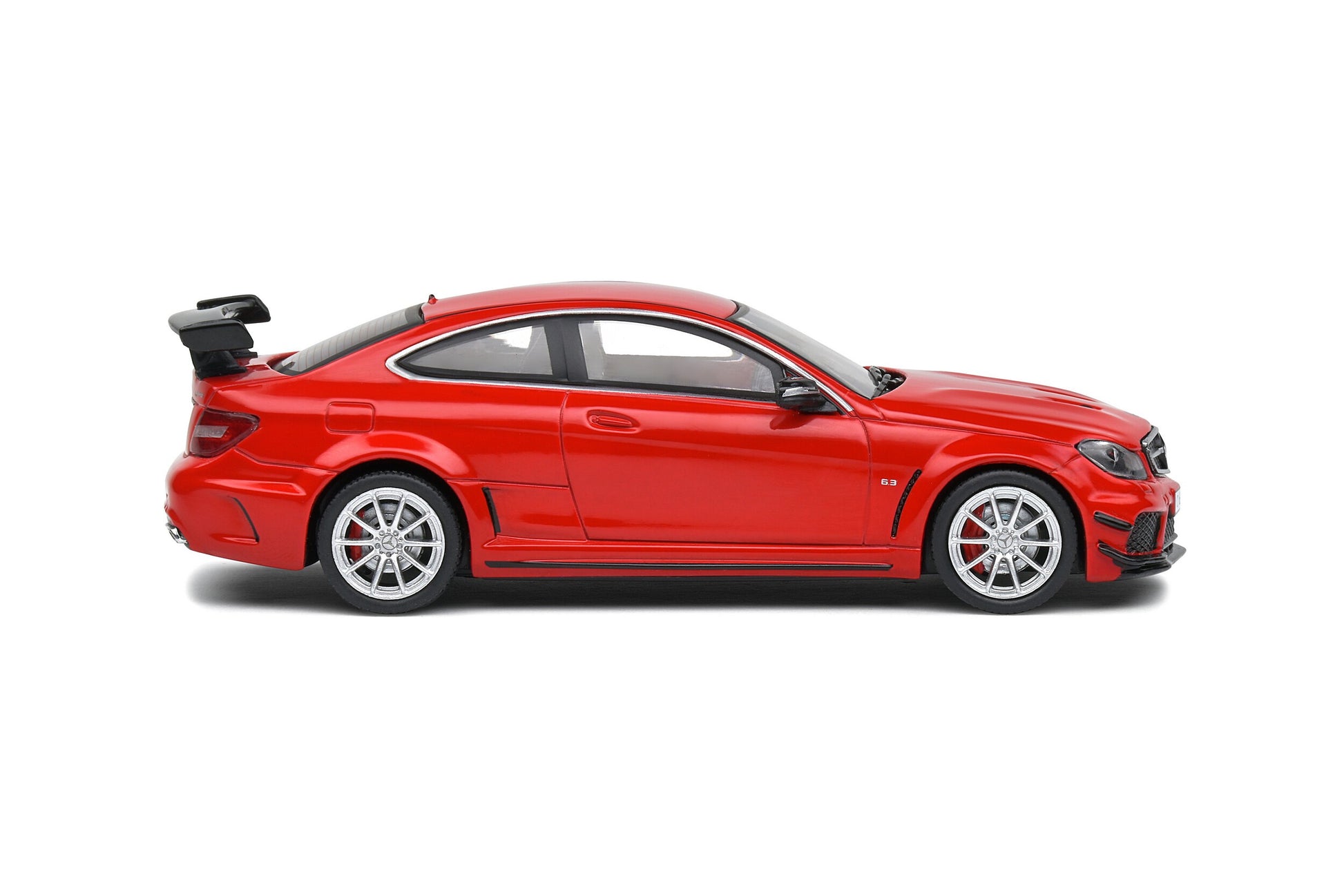 Mercedes-Benz AMG C63 Coupé Black Series fire opal red 1:43 - 67624