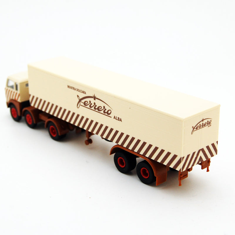Fiat 690T con Semirimorchio Industria Dolciaria "Ferrero" 1:87 - 68095