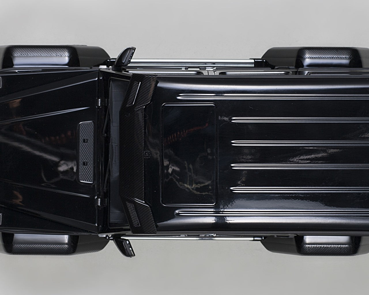 Mercedes-Benz G G500 4x4 2 Nero Lucido 1:18 - 6820
