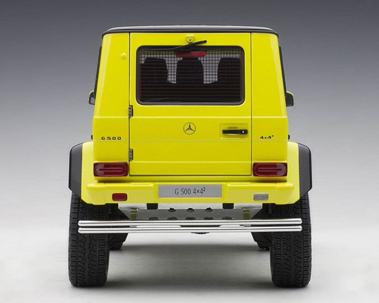 Mercedes-Benz G G500 4x4 2 Giallo 1:18 - 6832