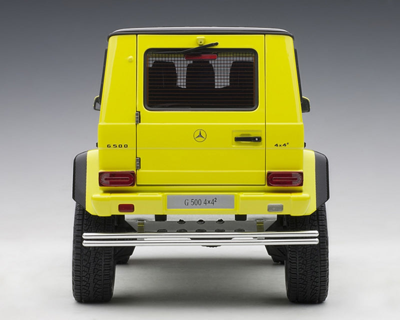Mercedes-Benz G G500 4x4 2 Giallo 1:18 - 6832