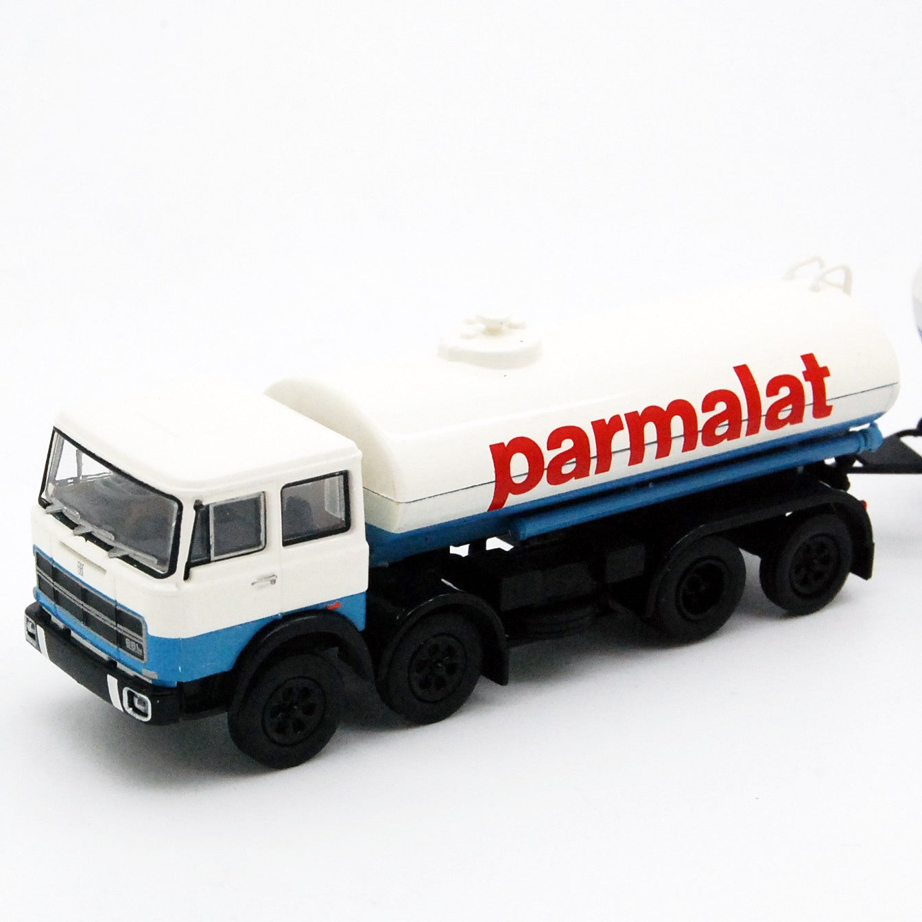 Fiat 691 Millepiedi 1970 Cisterna "Parmalat" 1:87 - 68569