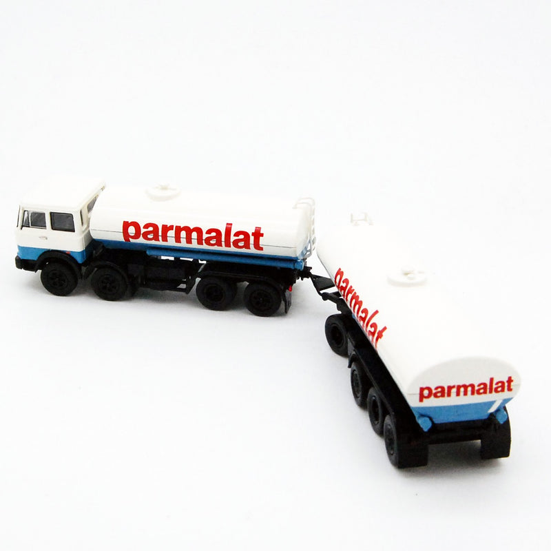 Fiat 691 Millepiedi 1970 Cisterna "Parmalat" 1:87 - 68570