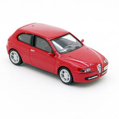 Alfa Romeo 147 2001 Rosso 1:87 - 68584