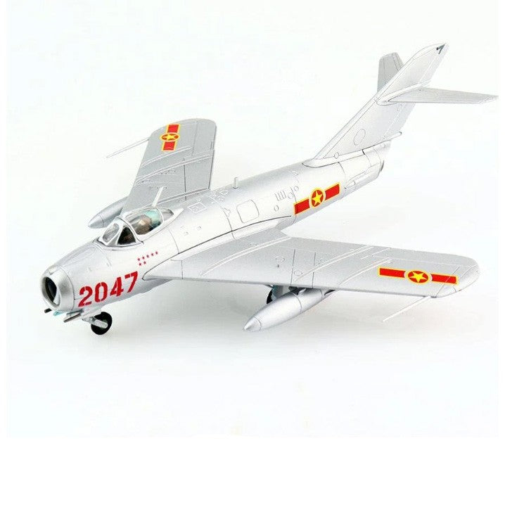 MIG-17 Fresco C 2047 flown by Nguyen Van Bay 923rd 1972 Fighter Rgt. 1:72 - 69867