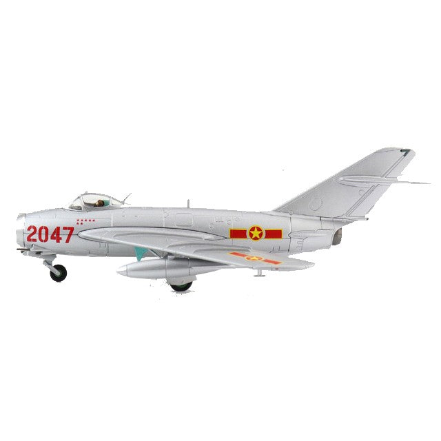 MIG-17 Fresco C 2047 flown by Nguyen Van Bay 923rd 1972 Fighter Rgt. 1:72 - 69870