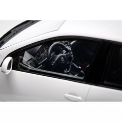 Volkswagen Golf V GTI Edition 30 2007 Candy White LB9A 1:18-10