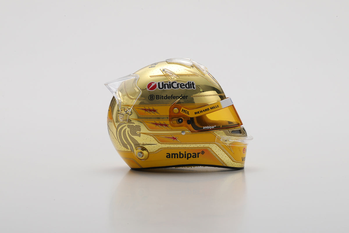 Lewis Hamilton Casco Bell Singapore GP F1 2025 Ferrari SF-25 1:5-6