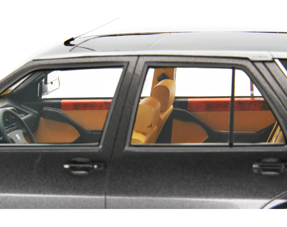 Lancia Thema Station Wagon T.D. 1988-92 Bordeaux Metallizzato 1:18-20