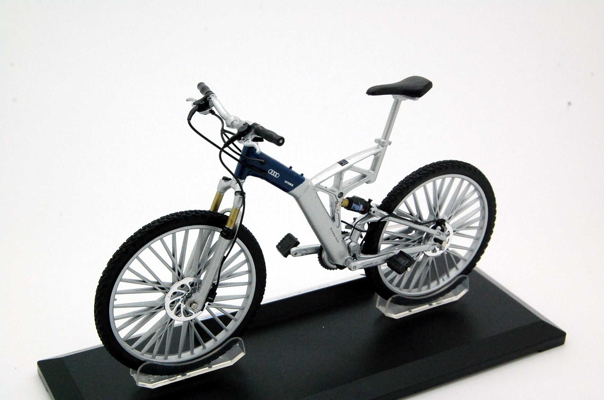 Bicicletta Audi Design Cross argento / blu 1:10 - 7010