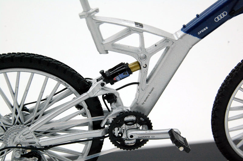 Bicicletta Audi Design Cross argento / blu 1:10 - 7011