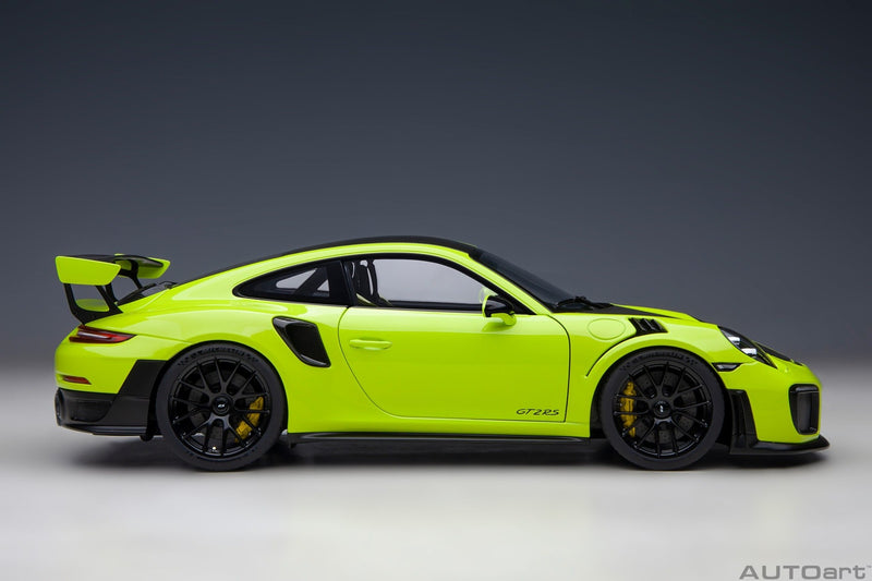 Porsche 911 (991.2) GT2 RS Weissach Package Acid Green 1:18 - 70240