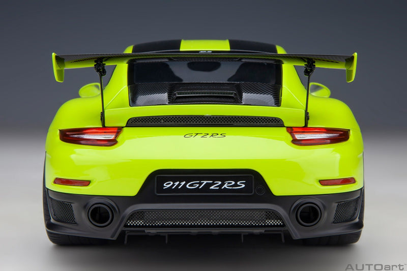 Porsche 911 (991.2) GT2 RS Weissach Package Acid Green 1:18 - 70242