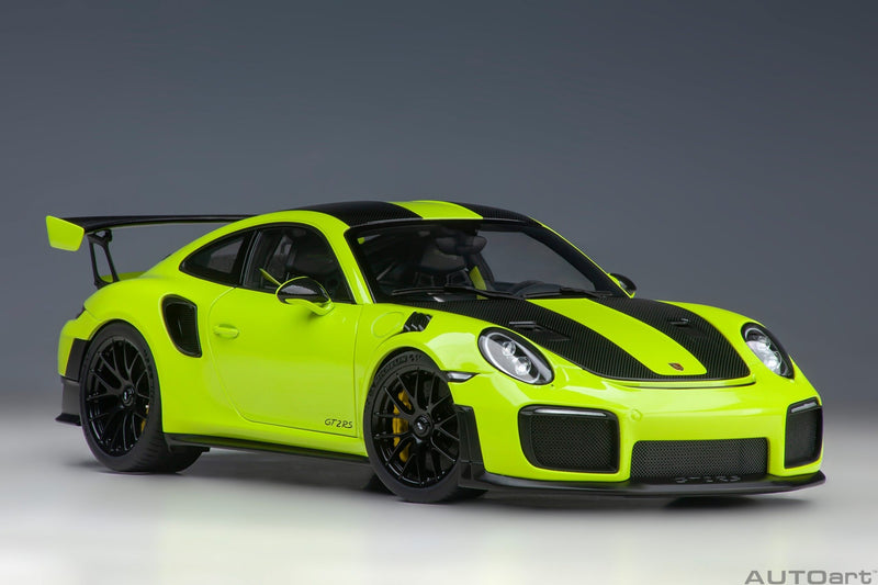 Porsche 911 (991.2) GT2 RS Weissach Package Acid Green 1:18 - 70253