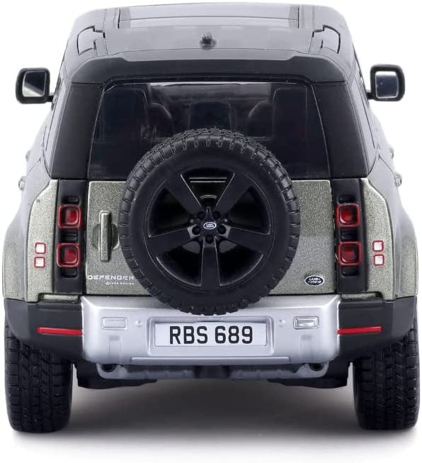 Land Rover Defender 110 anno 2022 Verde Chiaro metallizzato 1:24 - 70308