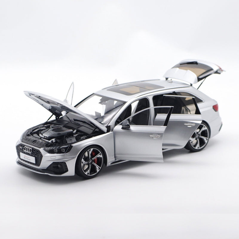 Audi RS4 Avant 2020 Silver 1:18 - 70381