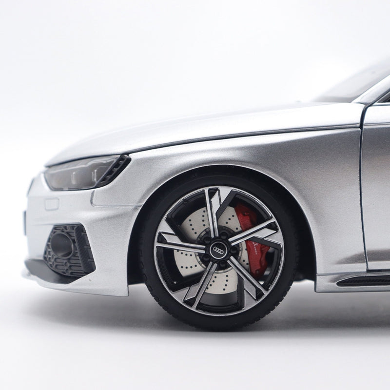 Audi RS4 Avant 2020 Silver 1:18 - 70384