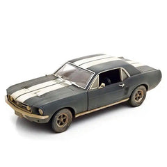 Ford Mustang Coupe 1967 Matte Black Weathered Creed II 1:18 - 70413