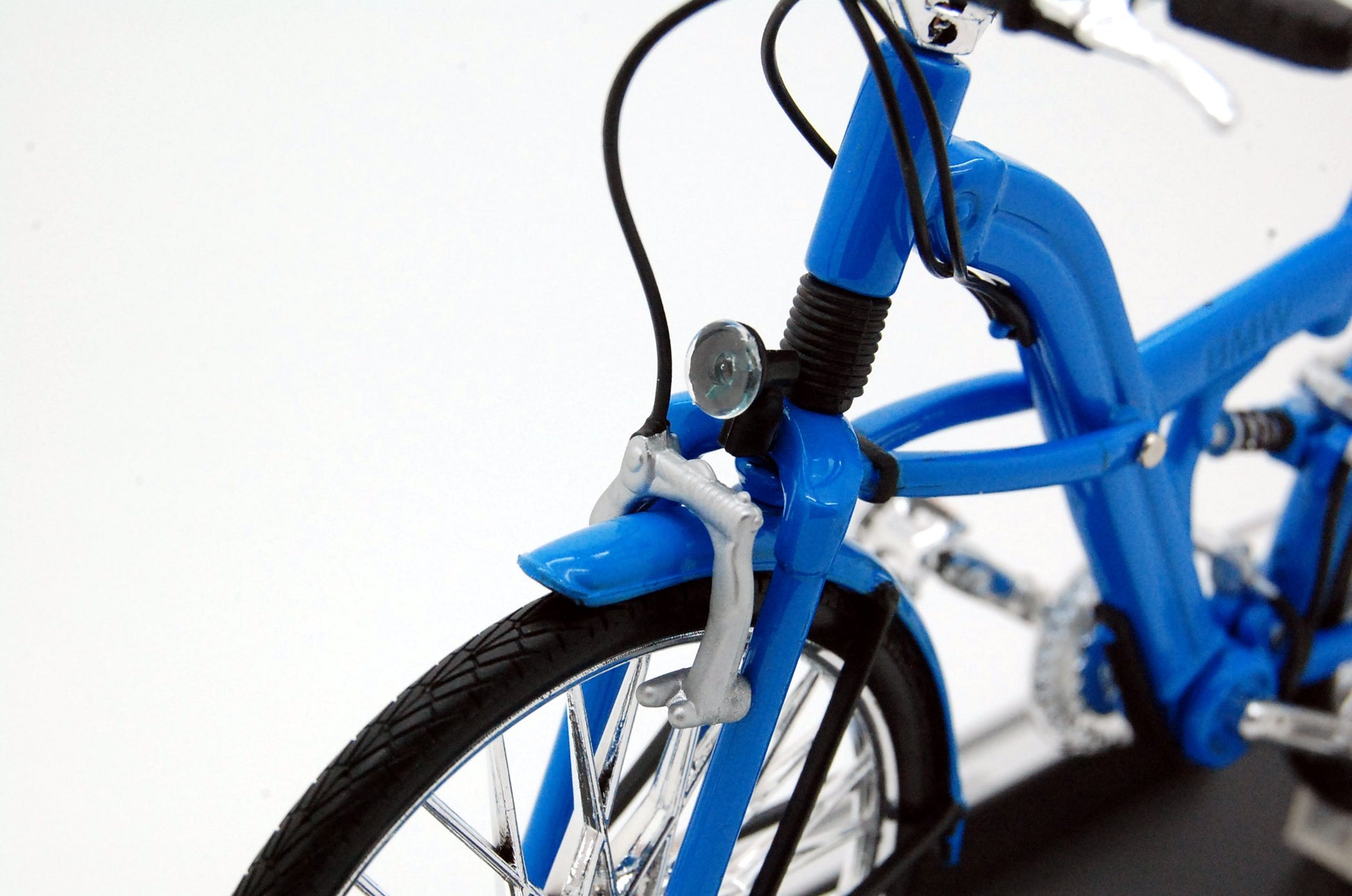 Bicicletta BMW Q5.T blu 1:10 - 7044